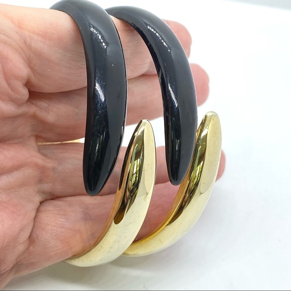 Vintage Gold and Black Hinged Bracelet - Picture 2 of 5